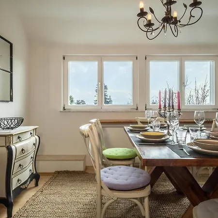 Haus See- Und Saentisblick Og Friedrichshafen